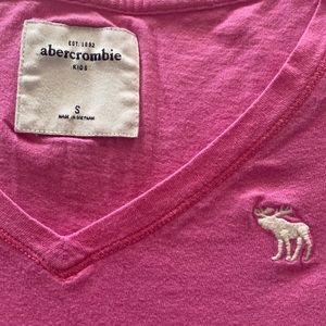 Abercrombie kids tee shirt
